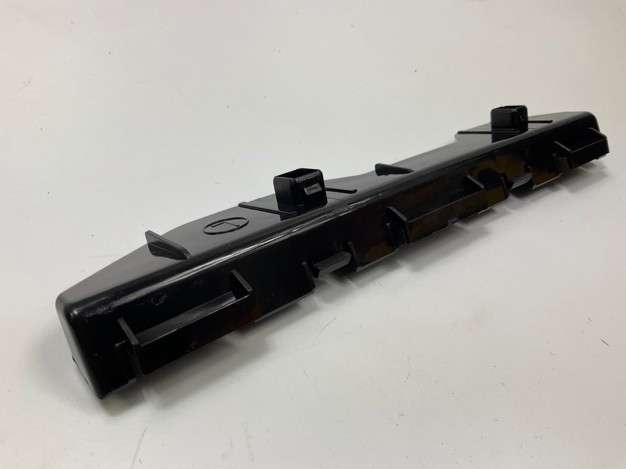 Rear Bumper Support Bracket Left Driver Side 2003-2008 Toyota Corolla TO1142112