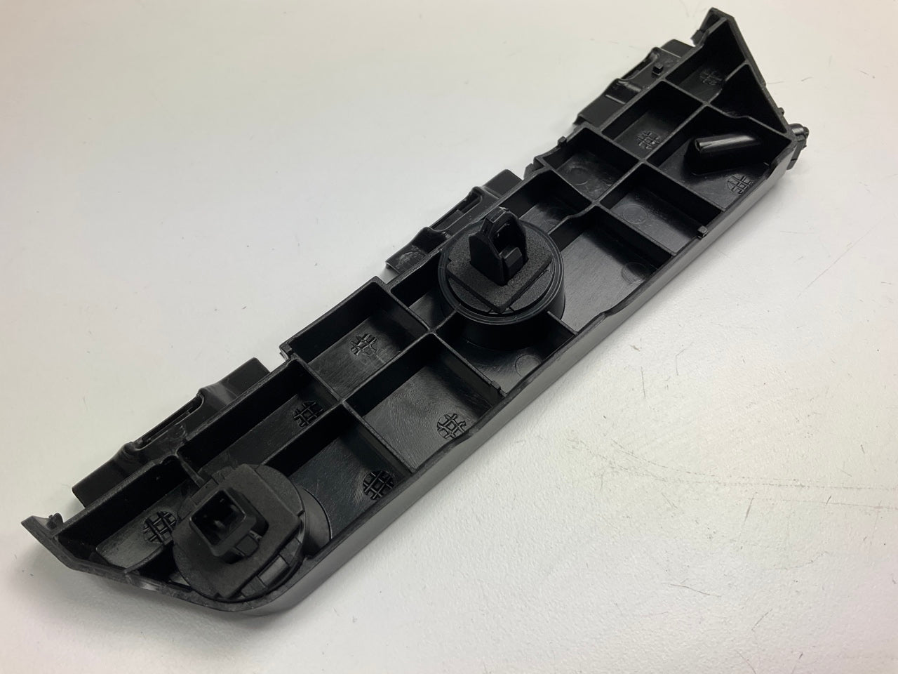 AFTERMARKET - TO1142126 REAR LEFT Bumper Support Bracket For 09-16 Toyota Venza