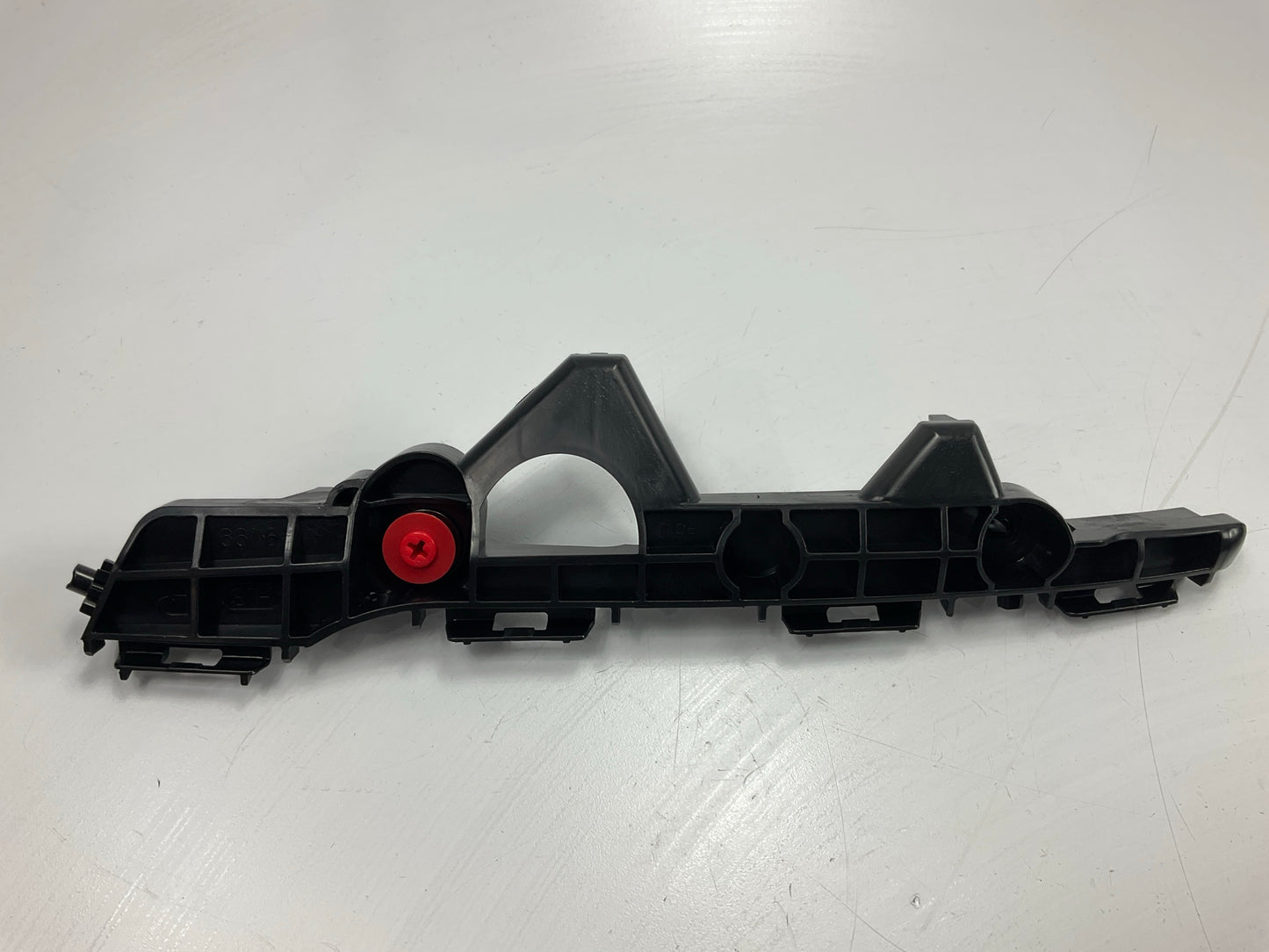 TO1143114 Rear Right Bumper Cover Support Bracket For 2013-2015 Toyota RAV4