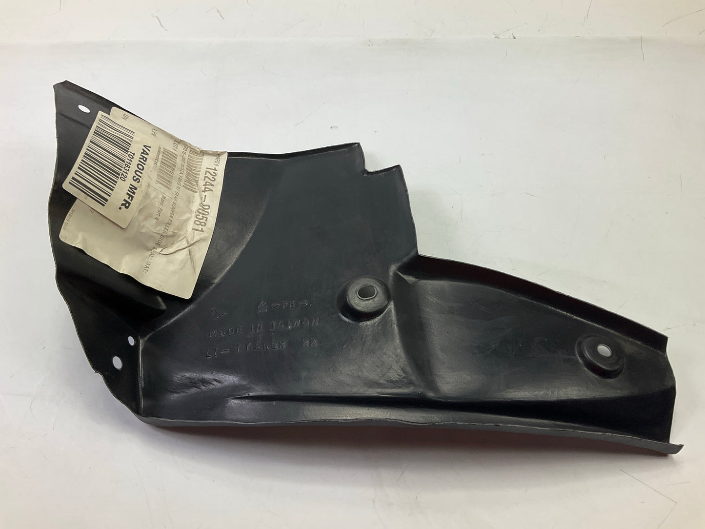 NEW Aftermarket TO1183120 Rear Right Bumper Seal Trim - 2015-2017 Toyota Yaris