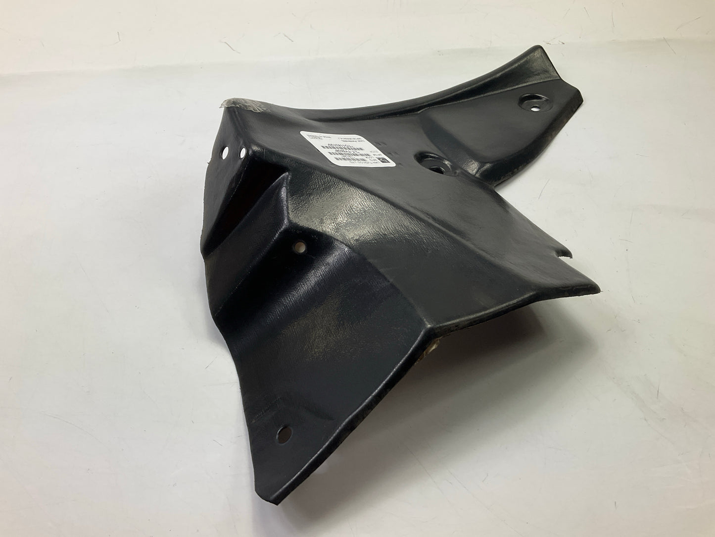 NEW Aftermarket TO1183120 Rear Right Bumper Seal Trim - 2015-2017 Toyota Yaris