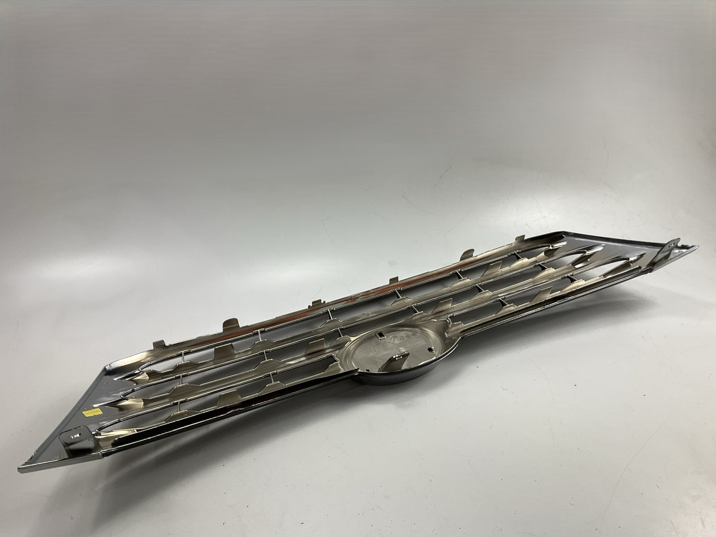 NEW AFTERMARKET TO1200341 Front Grille For 2011-2012 Toyota Avalon