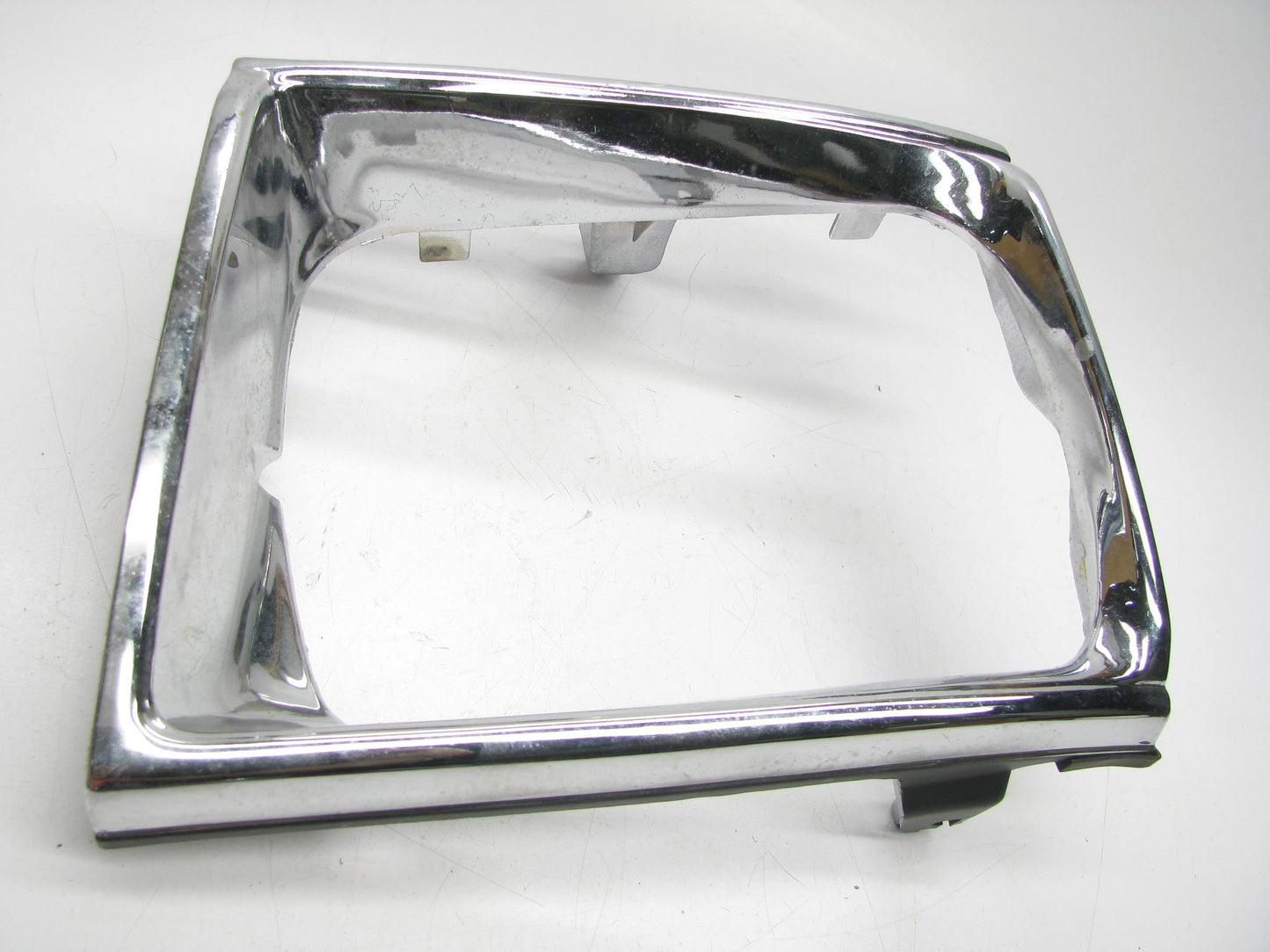 Headlight Door Headlamp Bezel Passenger Right Side Chrome 1989-91 Toyota Pickup