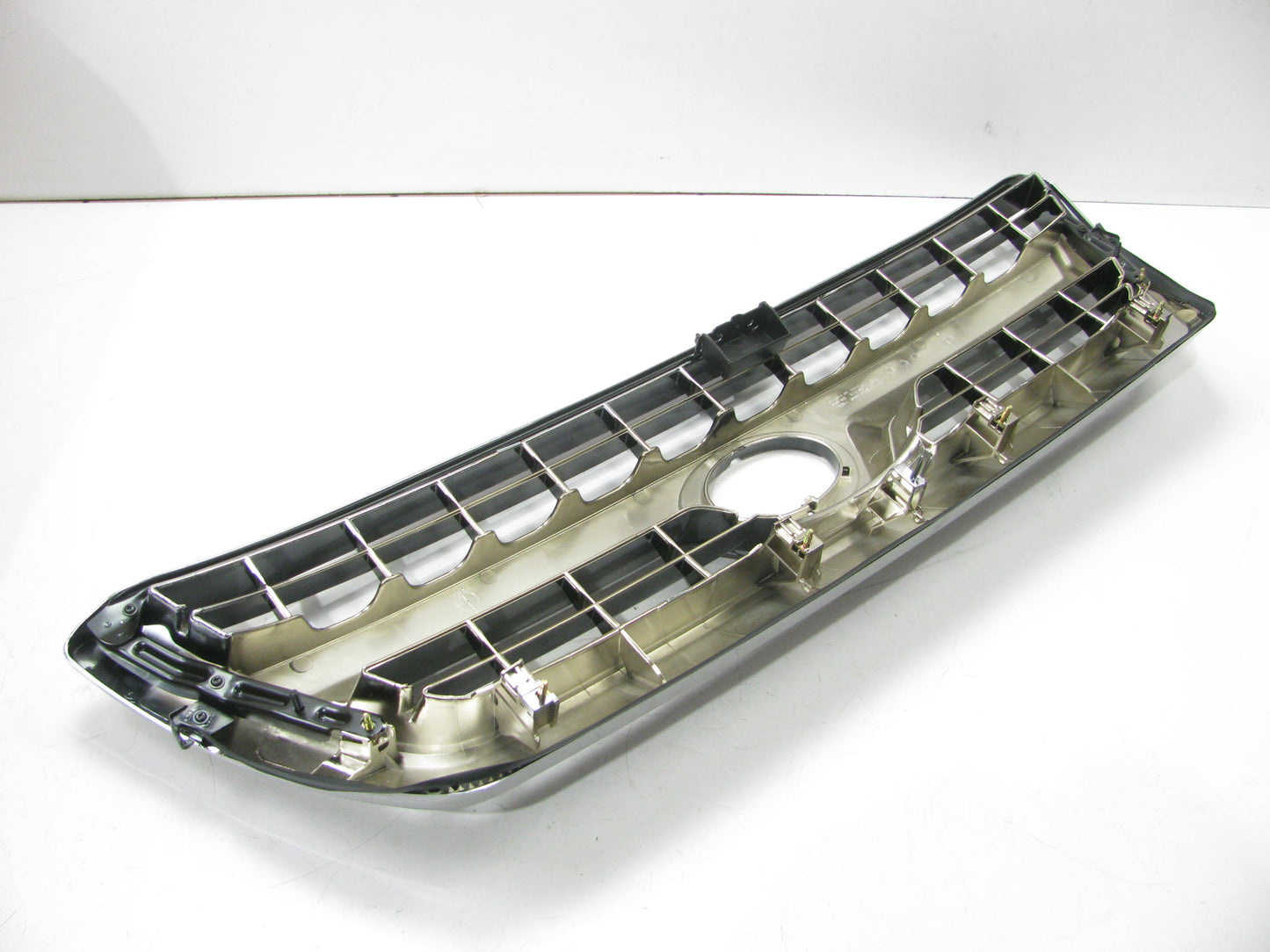 NEW - AFTERMARKET Chrome Grille TY07361GB For 2006-2009 Toyota 4Runner SR5 Sport