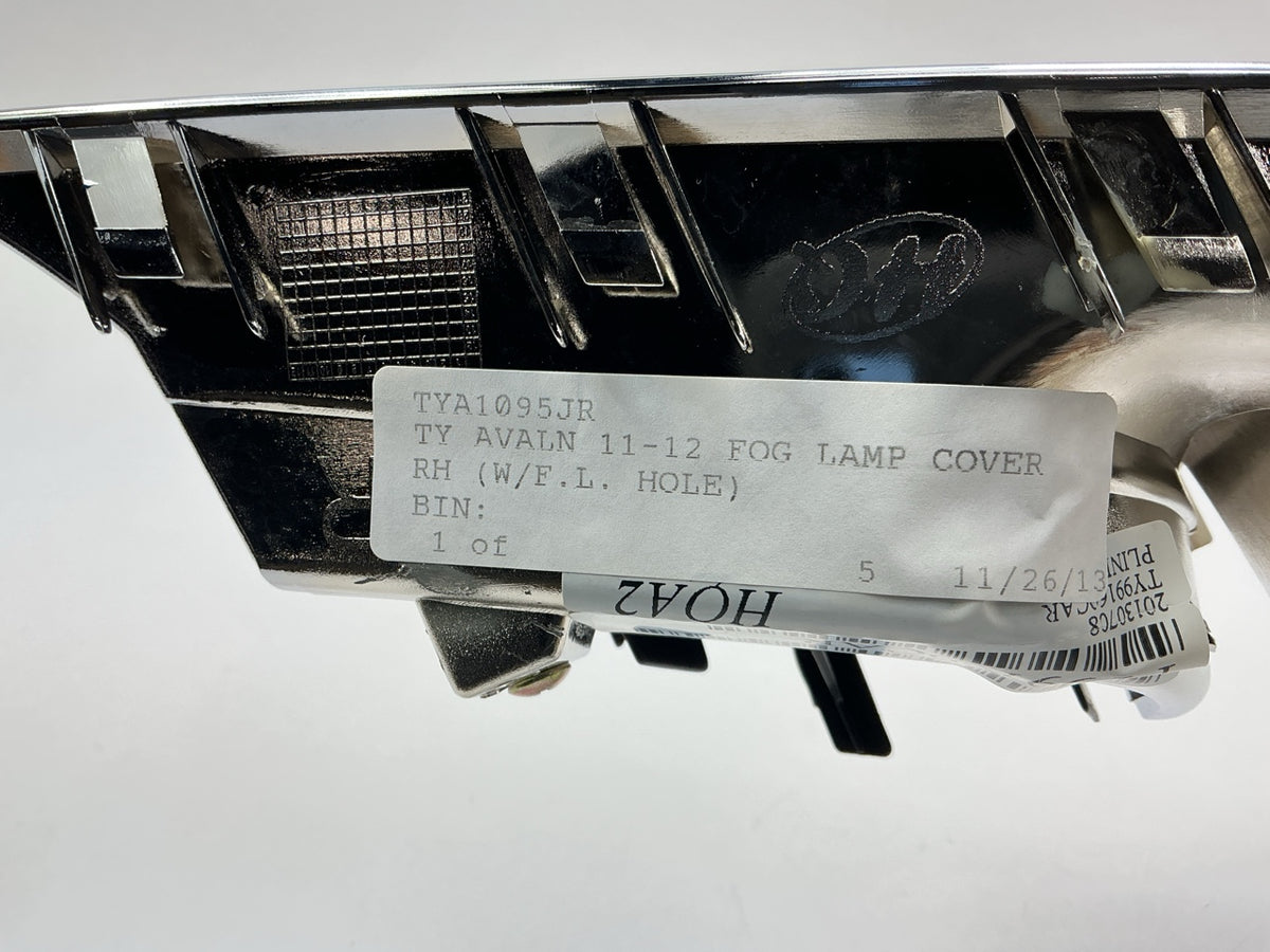 NEW AFTERMARKET Right Passenger Fog Light Lamp Bezel For 2011-2012 Toyota Avalon