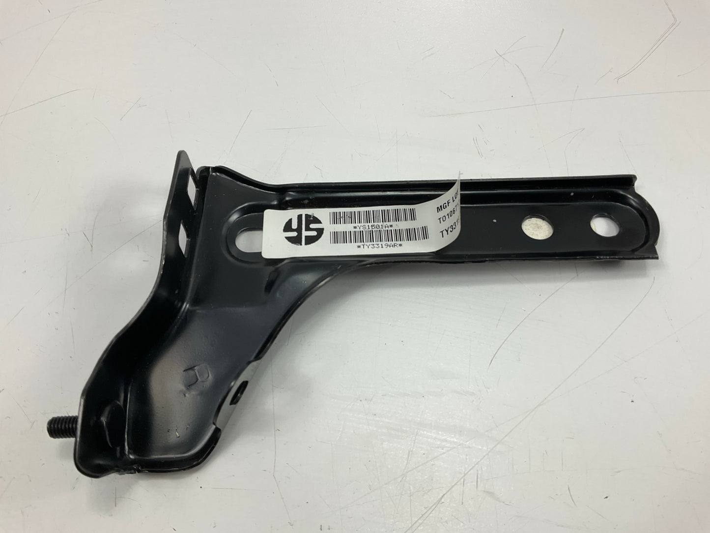NEW AFTERMARKET Front Right Bumper Reinforcement Bracket For 02-06 Toyota Camry