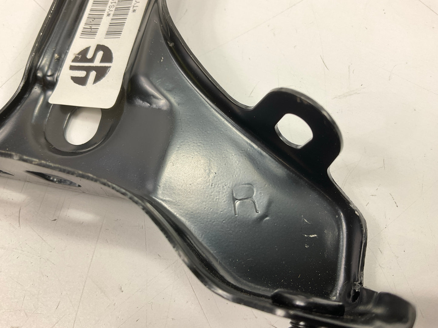 NEW AFTERMARKET Front Right Bumper Reinforcement Bracket For 02-06 Toyota Camry