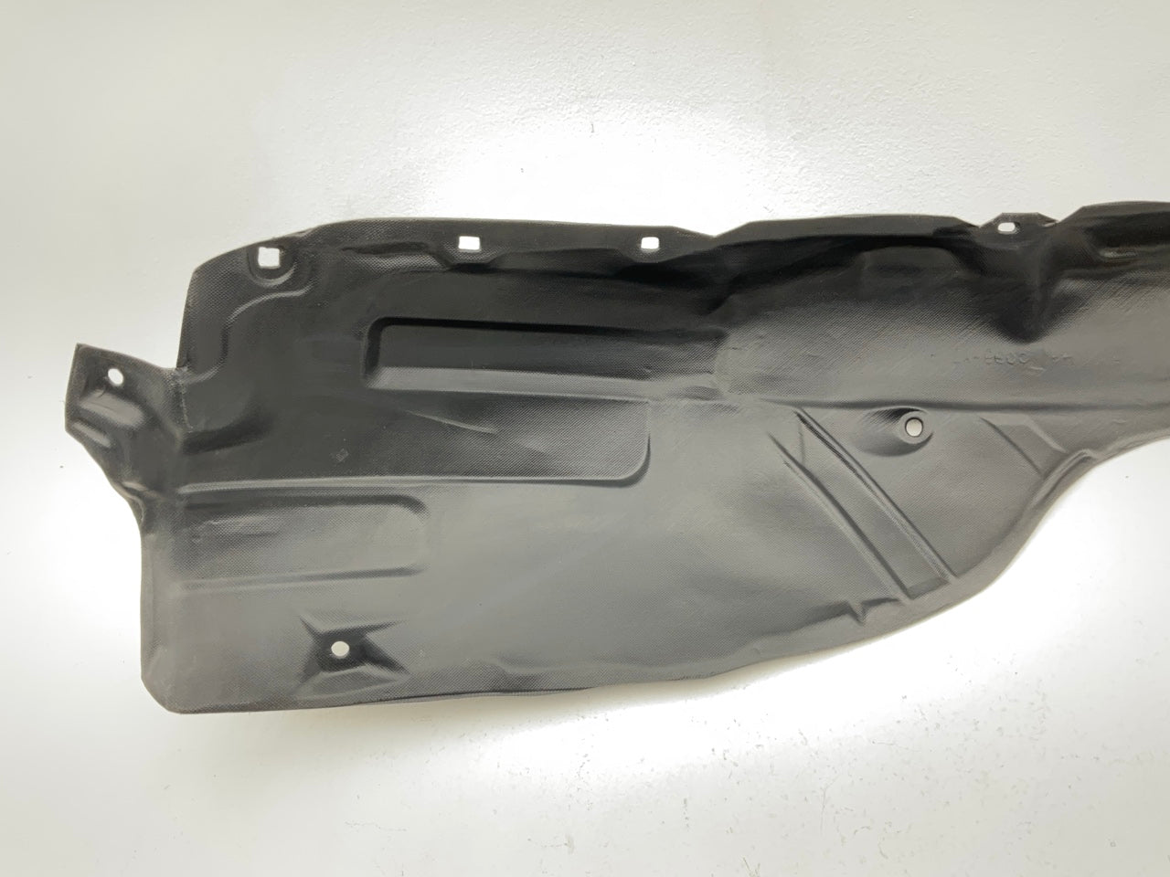 NEW AFTERMARKET Front Right Splashield Fender Liner TO1251122
