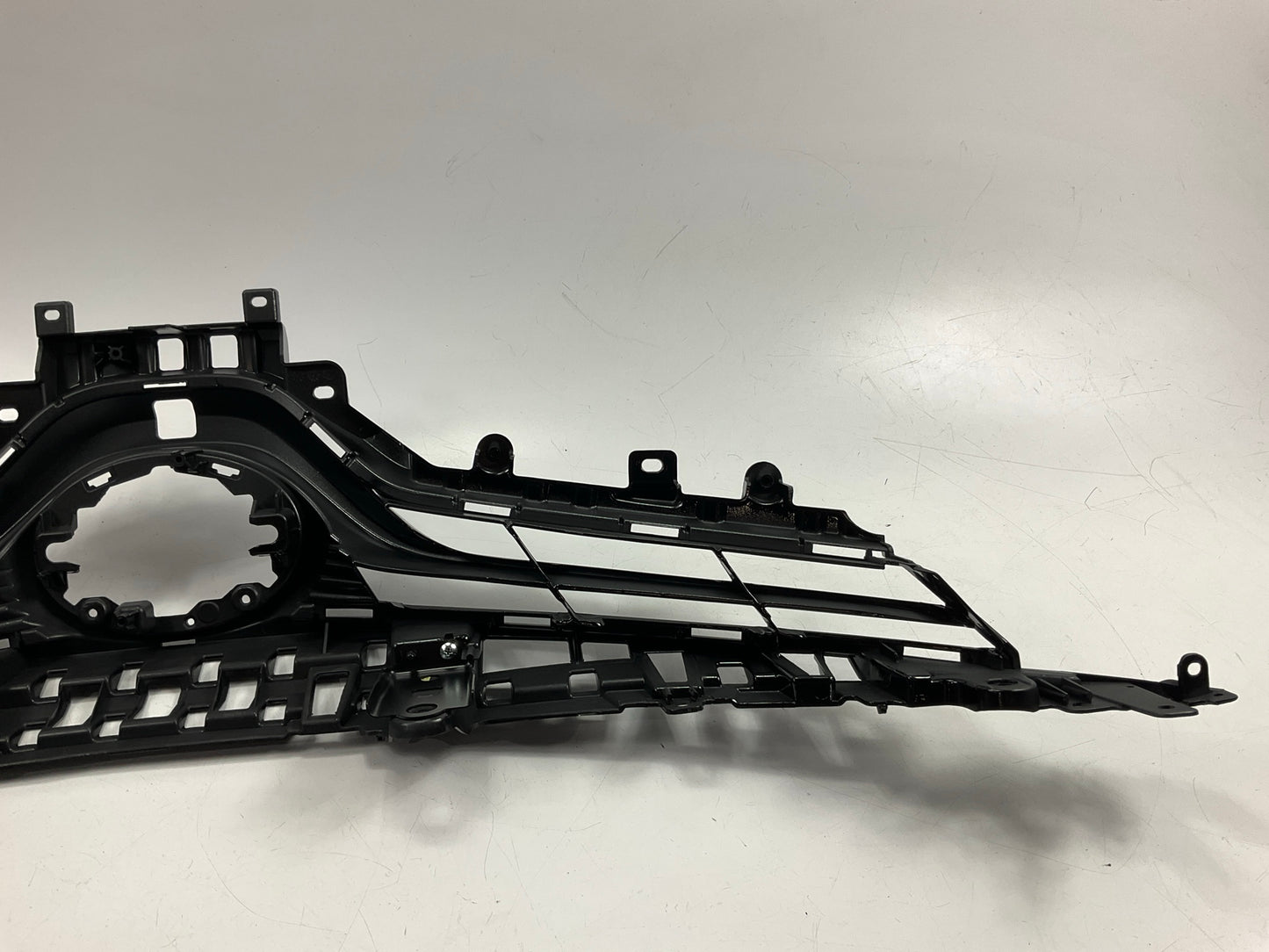 NEW AFTERMARKET TYC4070CW Grille For 2018-2020 Toyota Camry SE, XSE