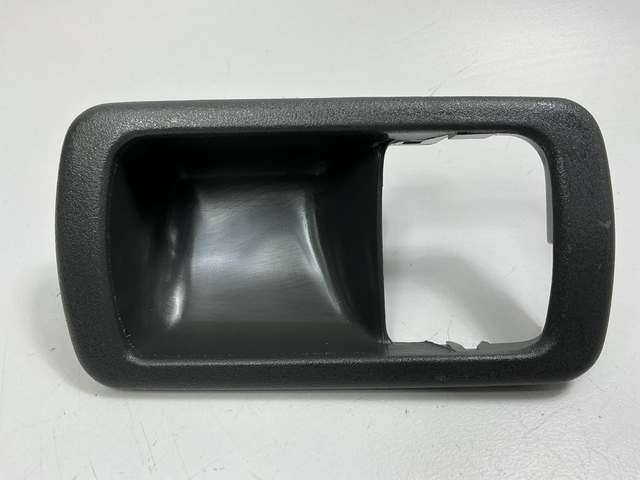 AFTERMARKET Front Left Interior Door Handle Bezel 92-96 Toyota Camry - GRAY