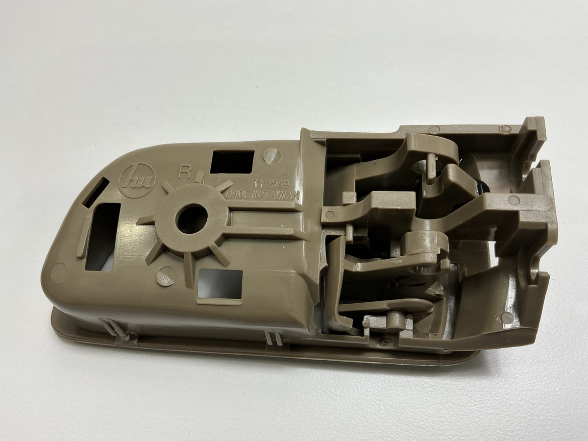 NEW AFTERMARKET TYC4086UR Right Interior Door Handle For 2002-2004 Toyota Camry