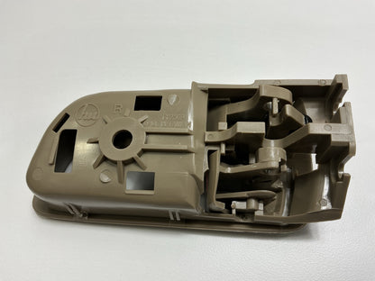 NEW AFTERMARKET TYC4086UR Right Interior Door Handle For 2002-2004 Toyota Camry