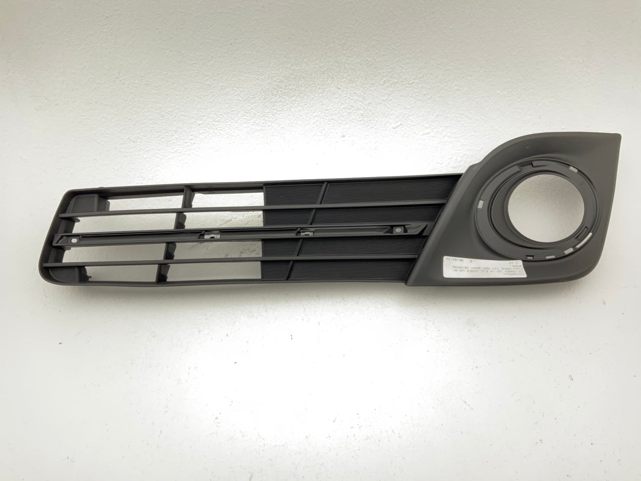 AFTERMARKET - Front Right Bumper Fog Light Lamp Cover