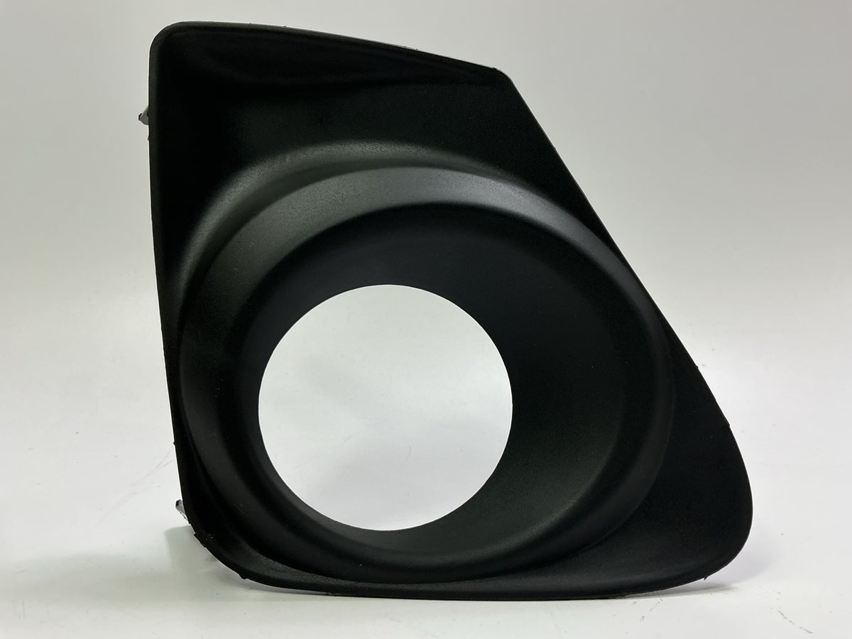 NEW AFTERMARKET Right Fog Light Lamp Bezel For 2011-2013 Toyota Corolla