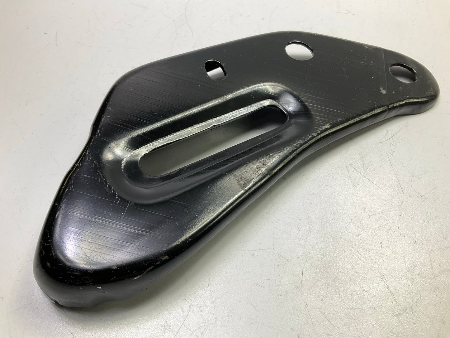 NEW AFTERMARKET Front Left Arm Mounting Bracket For 1993-1998 Toyota T100