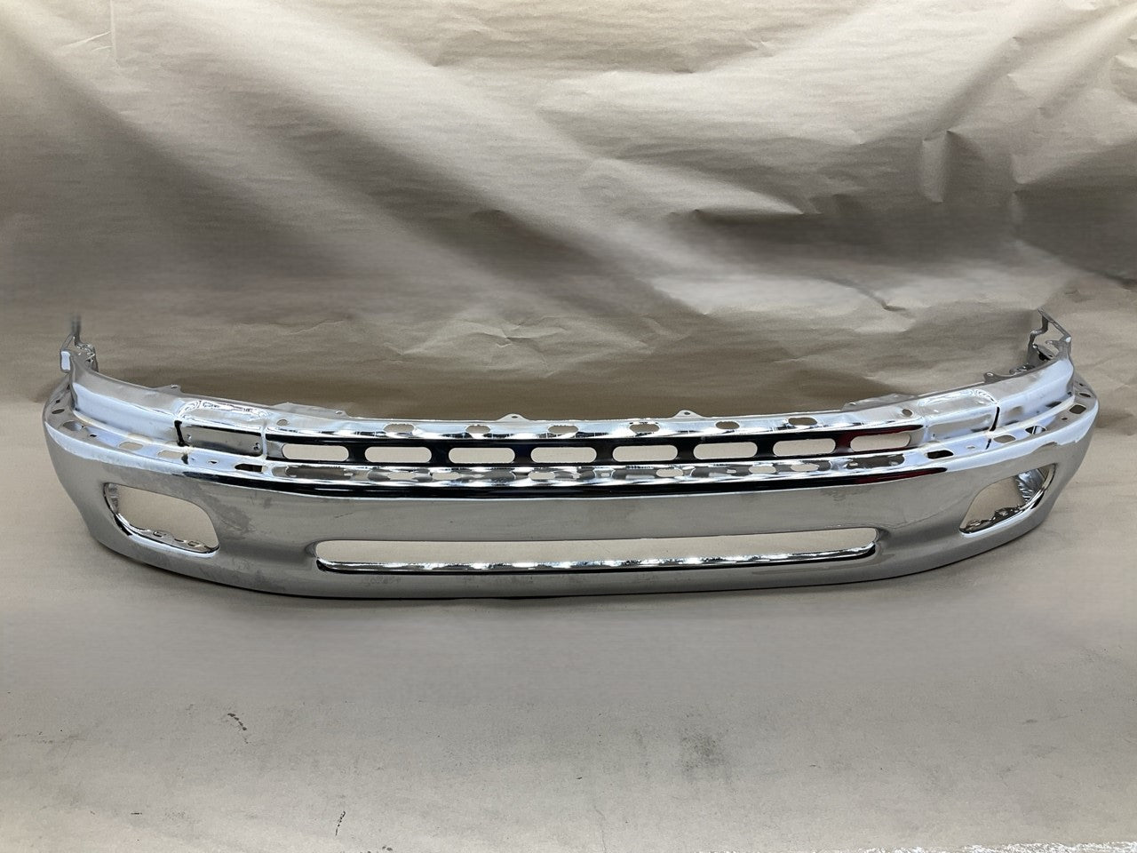 NEW TYT9007BC Front Chrome Steel Bumper - 2000-2006 Toyota Tundra W/ Fog L Holes