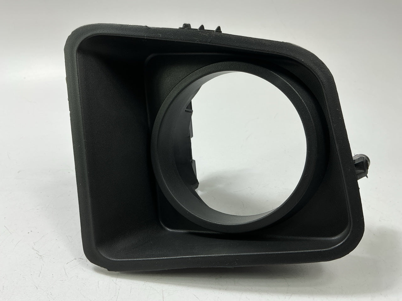 NEW AFTERMARKET Front Left Fog Light Lamp Bezel 2014-21 Toyota Tundra TO1038175