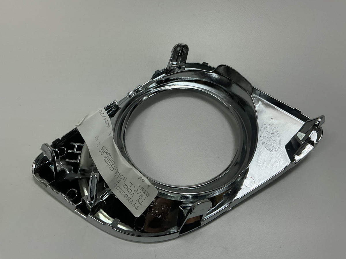 NEW AFTERMARKET Left Fog Light Lamp Bezel For 2009-2012 Toyota Venza