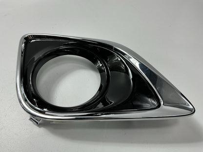 NEW AFTERMARKET Right Fog Light Lamp Bezel For 2013-15 Toyota Venza TO1039183