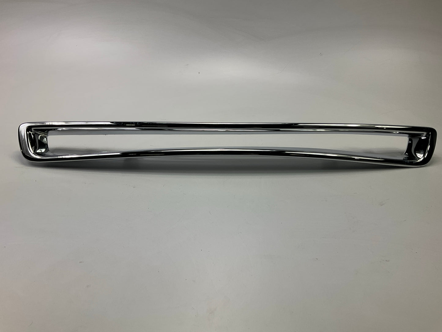 NEW AFTERMARKET VO1036103  Front Bumper Cover Grille Frame 2007-2014 Volvo XC90