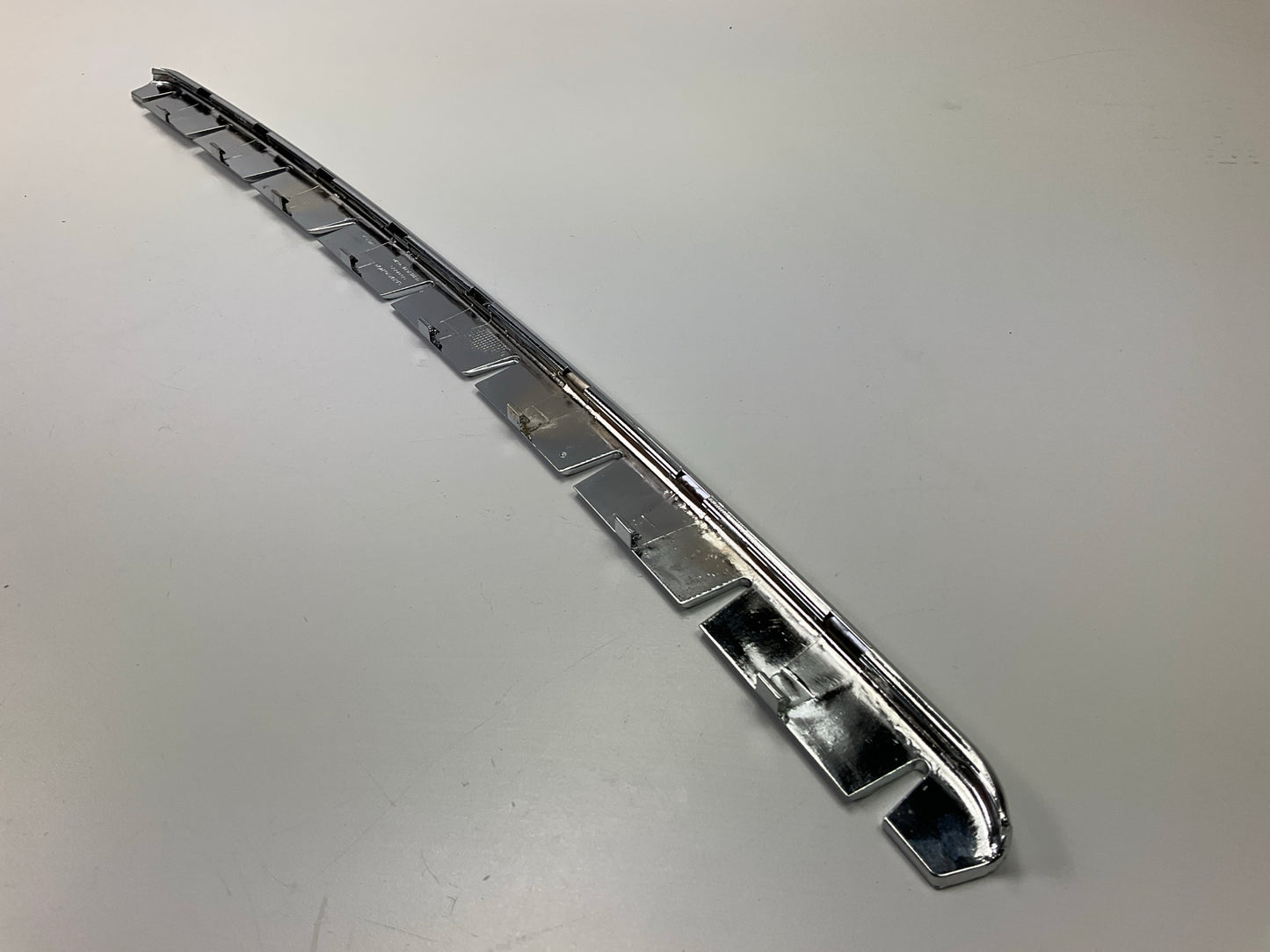 NEW AFTERMARKET Front Bumper Cover Molding Chrome Insert - 2007-2014 Volvo XC90