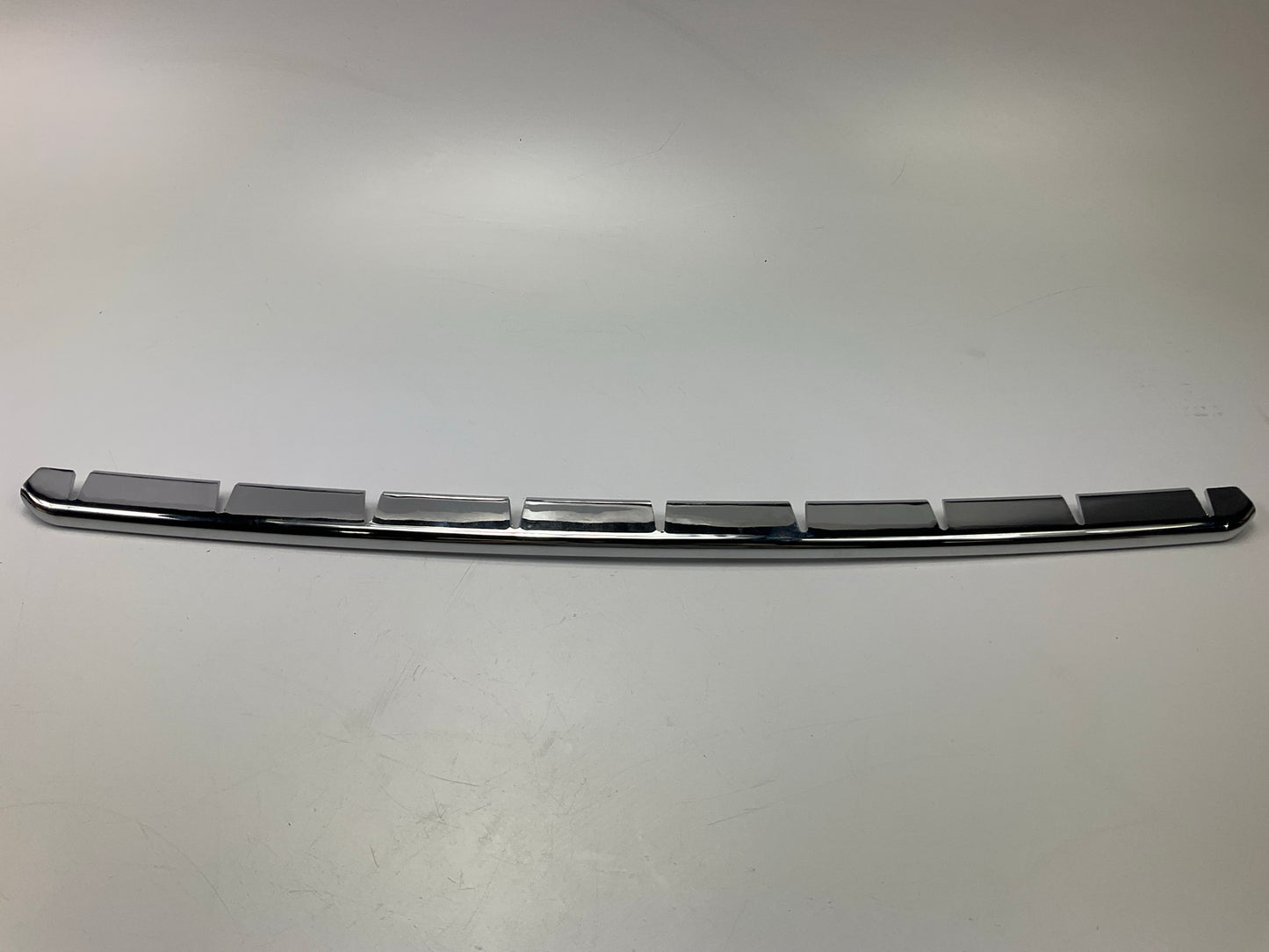 NEW AFTERMARKET Front Bumper Cover Molding Chrome Insert - 2007-2014 Volvo XC90