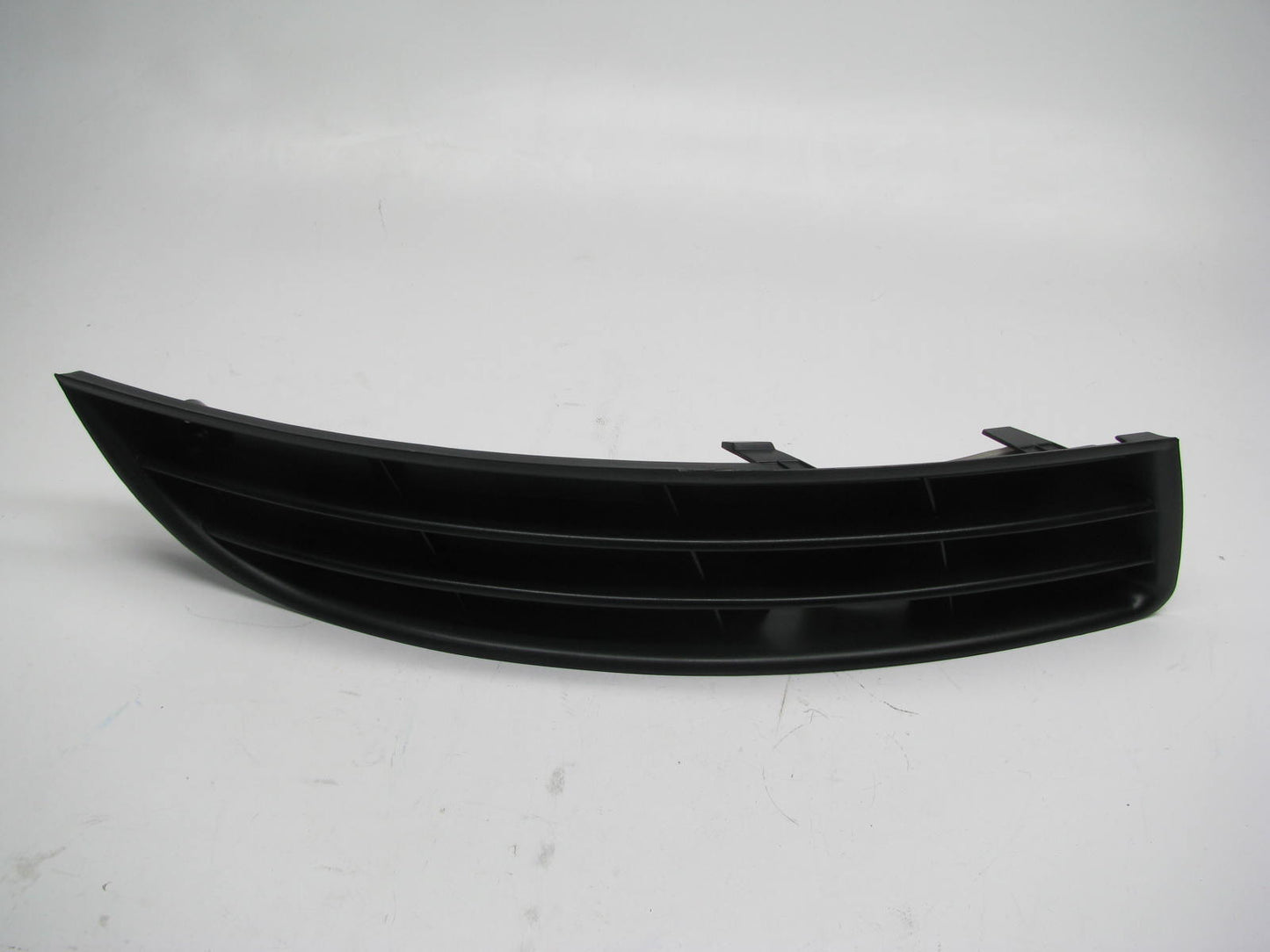 Fog Light Cover Front Right Passenger Side VW10391 For 2006-10 Volkswagen Passat