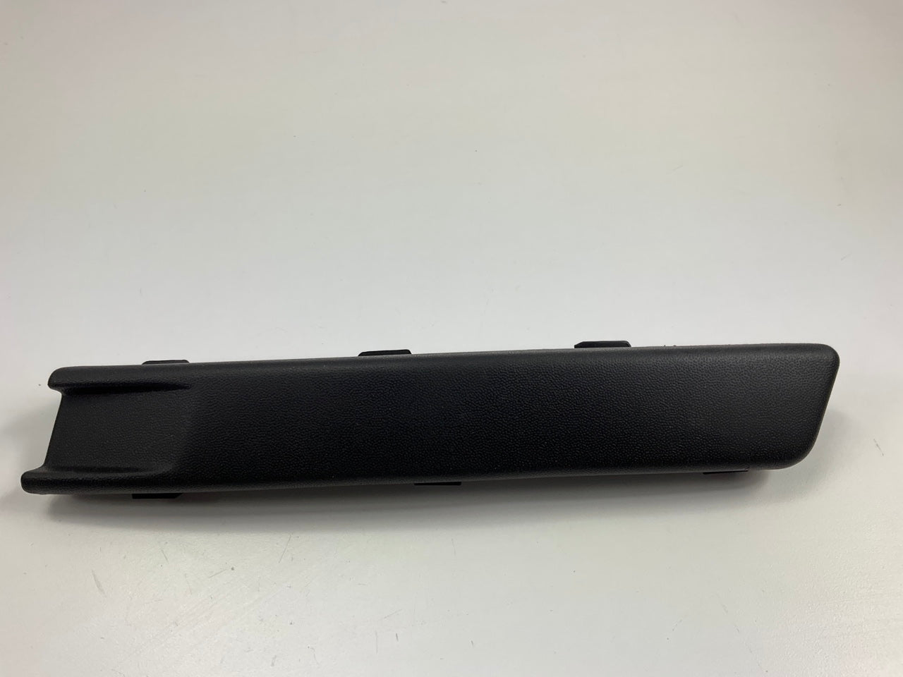 NEW AFTERMARKET Front Bumper Left Drivers Side Impact Strip - 06-10 VW Passat