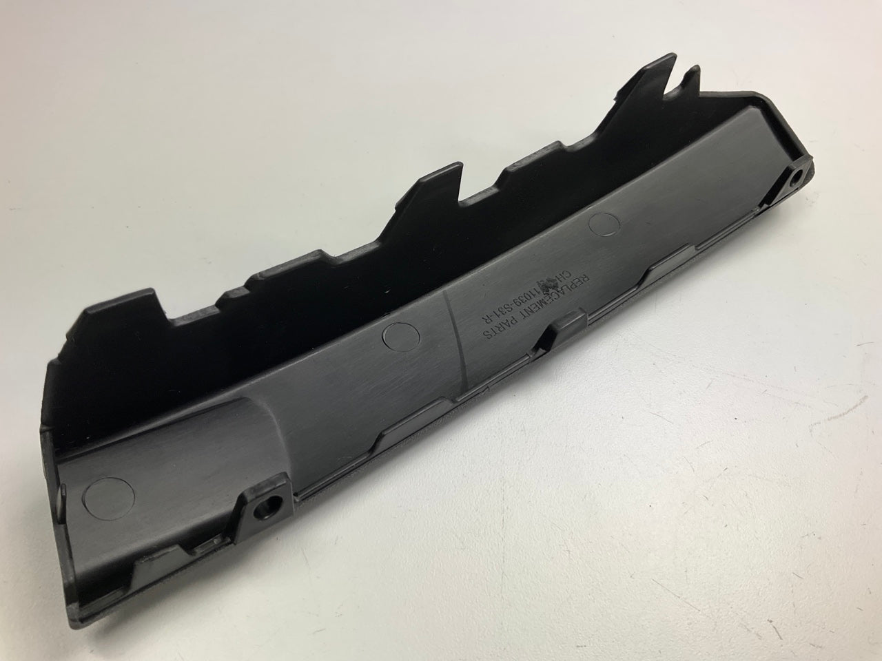 NEW AFTERMARKET Front Right Bumper Moulding Trim For 2006-2010 Passat