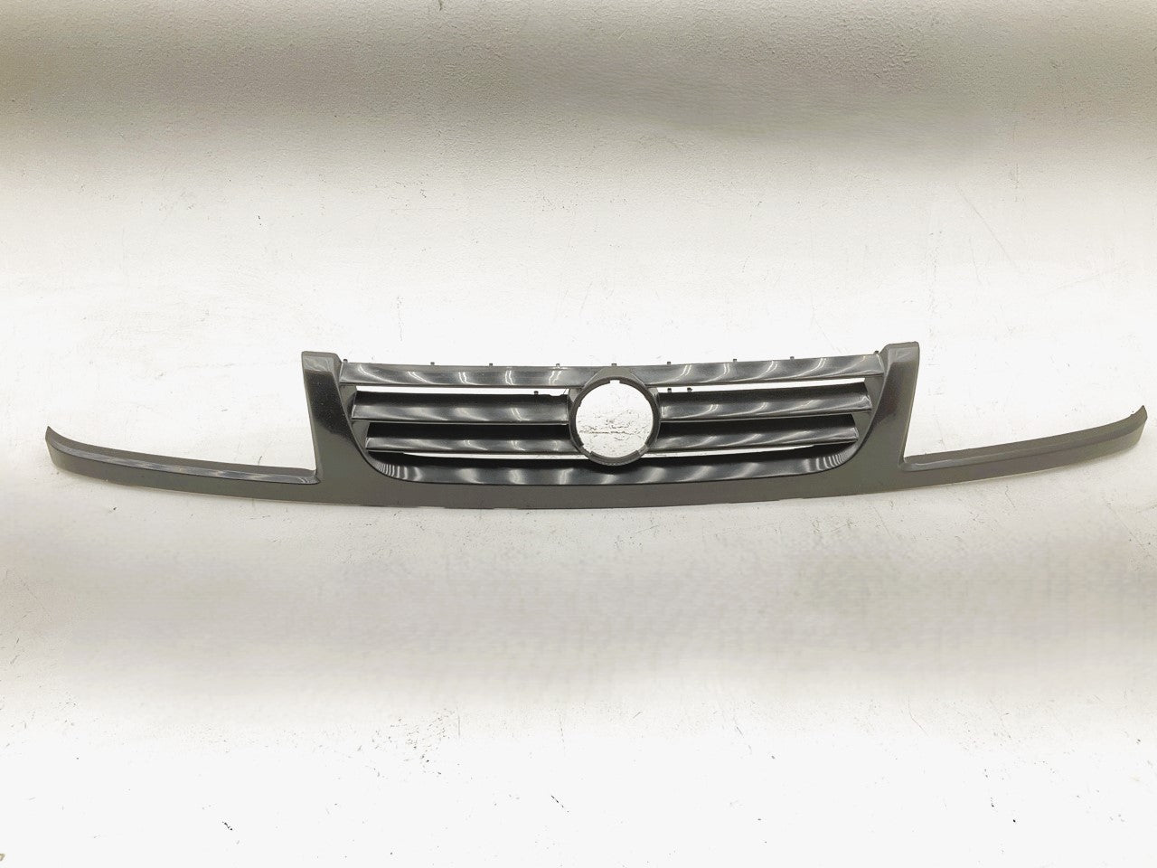 NEW Aftermarket VWG014NA Front Grille Black - 1996-1999 Volkswagen VW Jetta