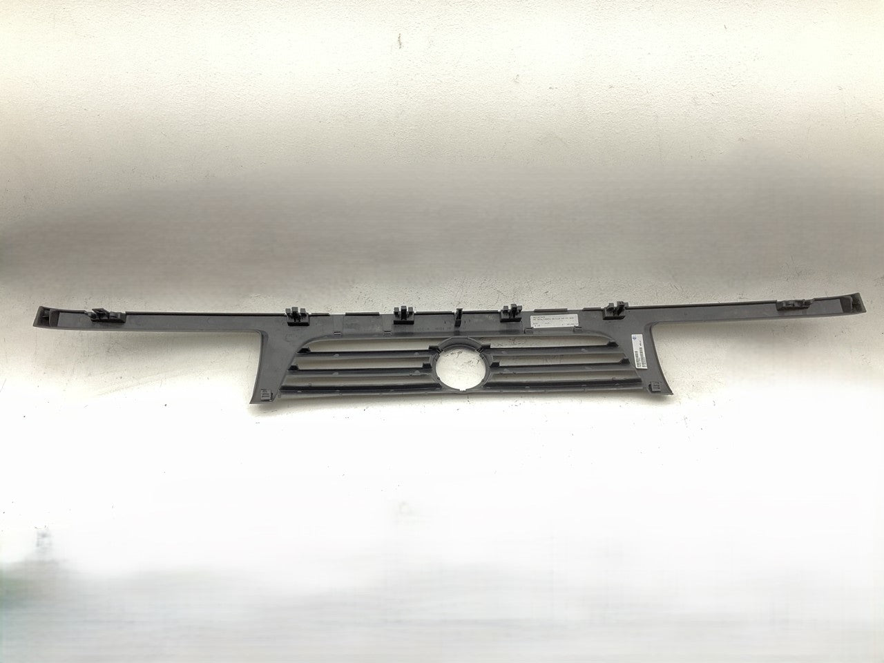 NEW Aftermarket VWG014NA Front Grille Black - 1996-1999 Volkswagen VW Jetta