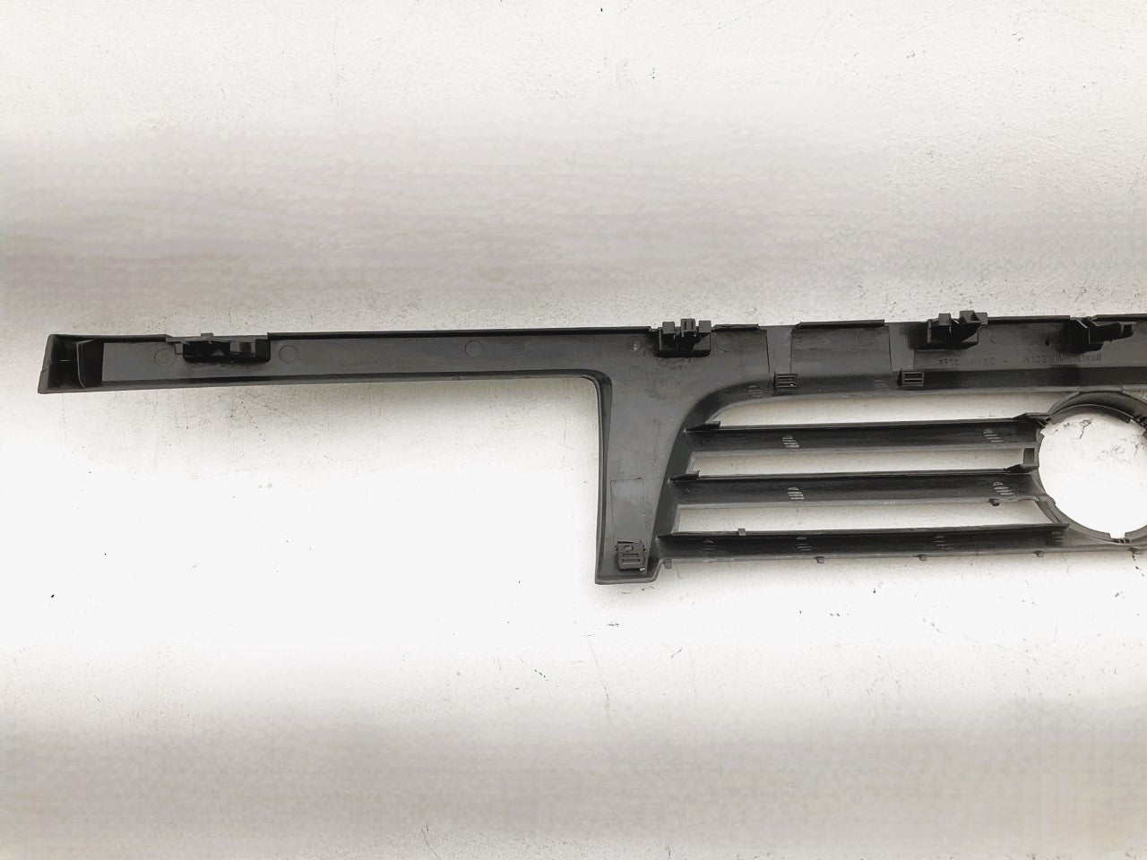 NEW Aftermarket VWG014NA Front Grille Black - 1996-1999 Volkswagen VW Jetta