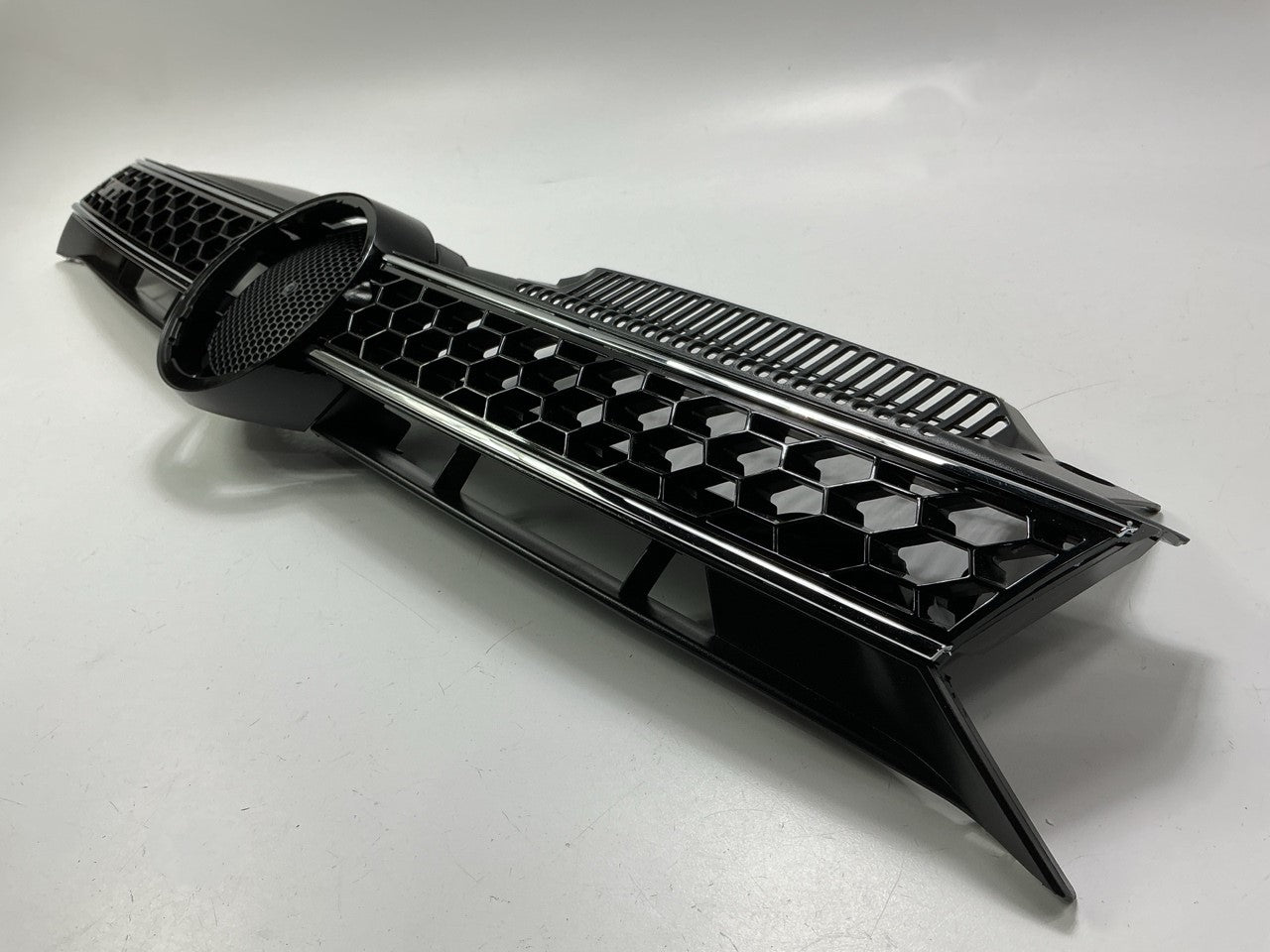 AFTERMARKET Gloss Black & Chrome Front Upper Grille Honeycomb 2010-2014 Golf GTI
