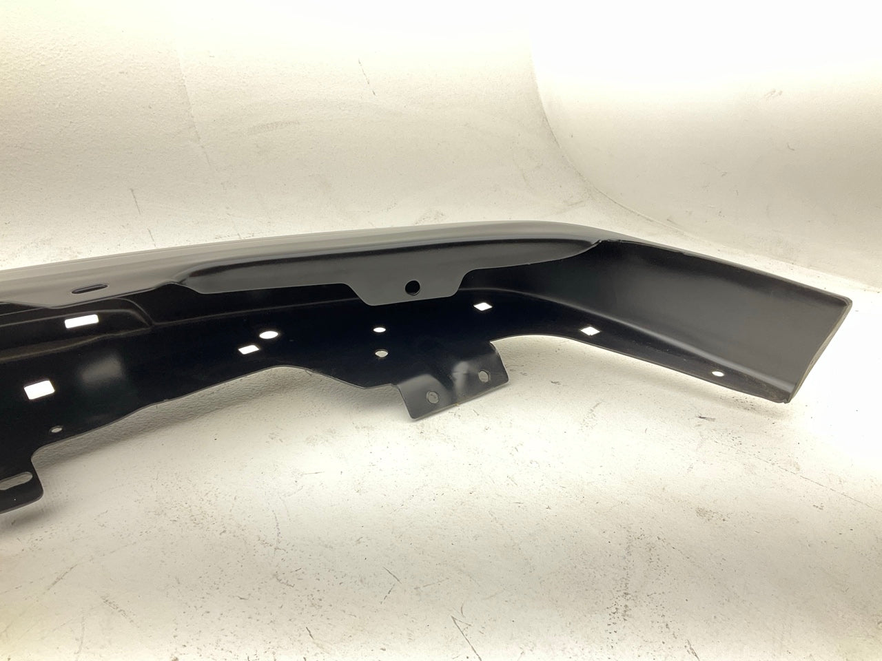 New Front Black Steel Bumper W/O Brackets - 2004-2012 Chevy Colorado, GMC Canyon