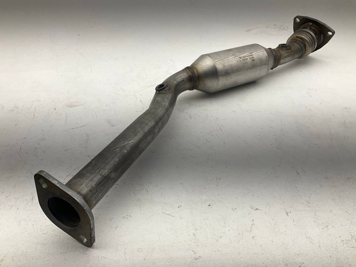 Bosal 079-5176 Direct Fit Catalytic Converter