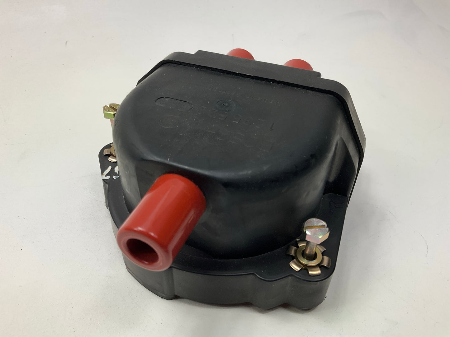 Bosch 03215 Ignition Distributor Cap - Made In Germany OEM Bosch 1235522382