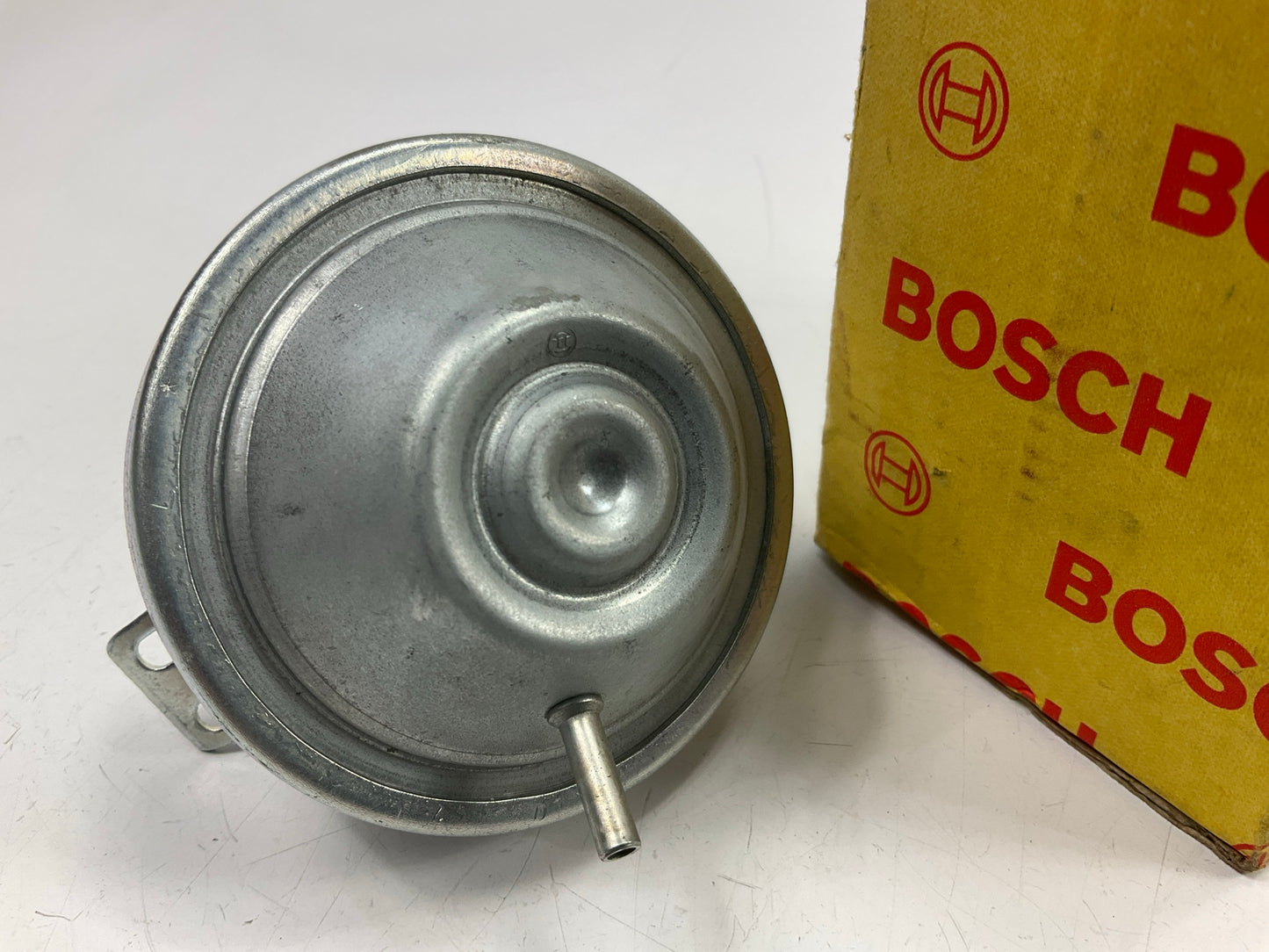 Bosch 1237121955 Distributor Vacuum Advance Control 1974 Volkswagen Bus Type 2