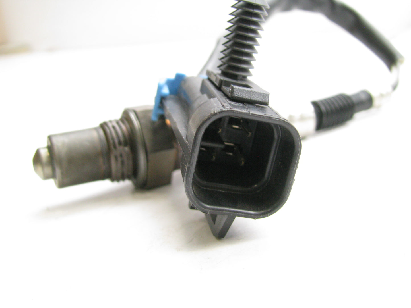 Bosch 13455 Oxygen O2 Sensor 1998-1999 Chevrolet Astro & GMC Safari 4.3L-V6