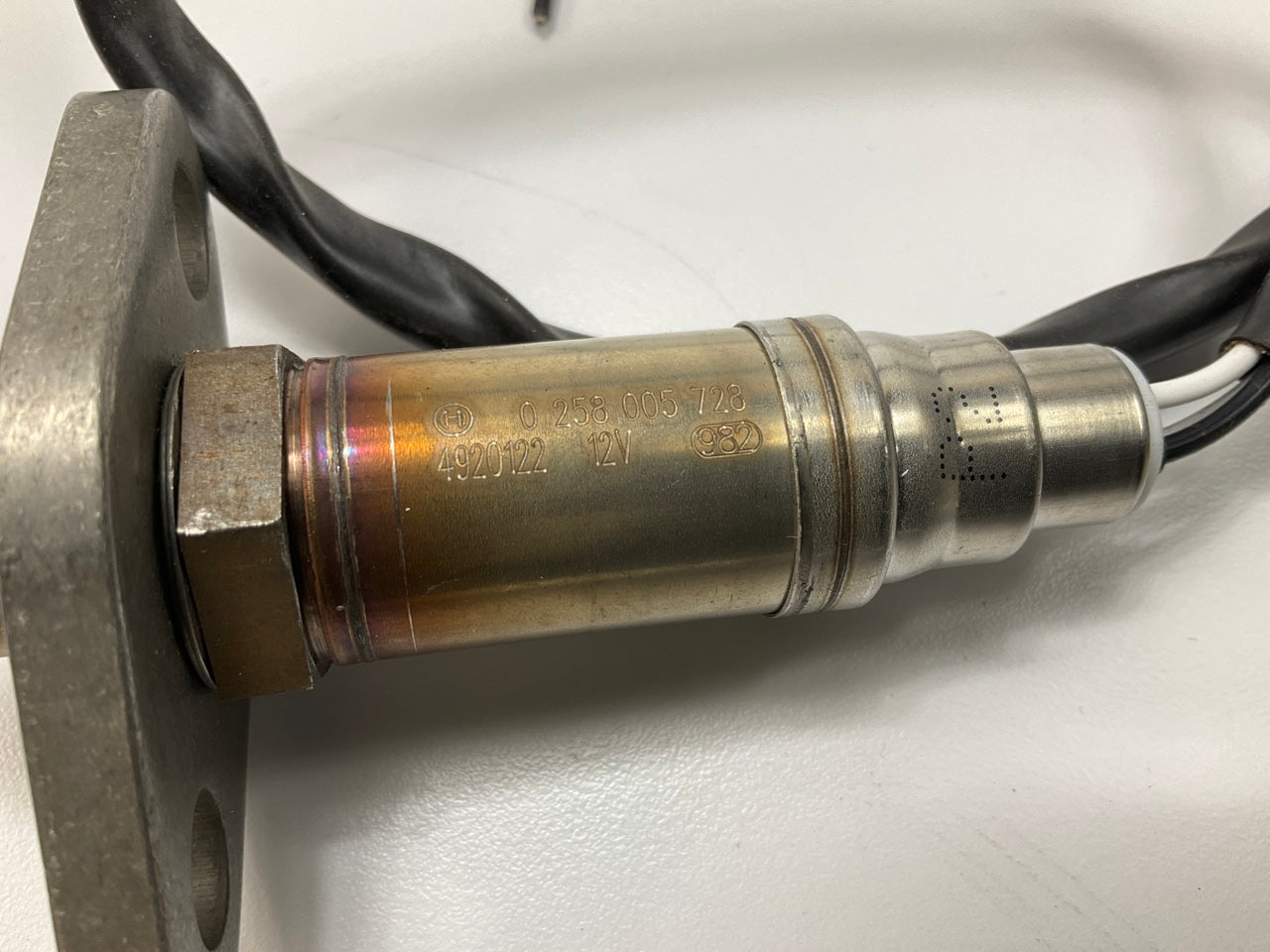 Bosch 15728 Oxygen O2 Sensor W/O Hardware