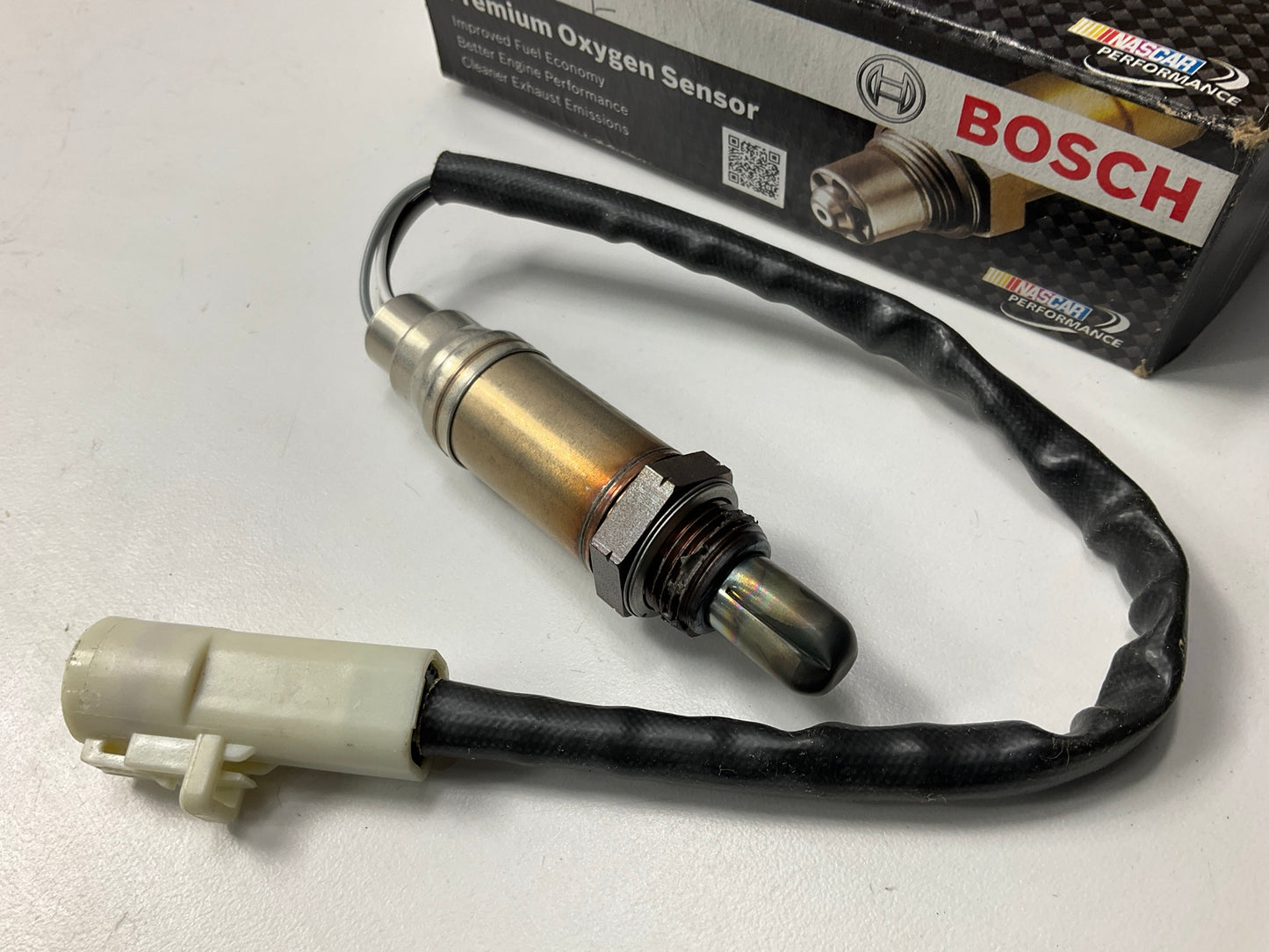Genuine Bosch 15898 / 0258005717 Oxygen O2 Sensor