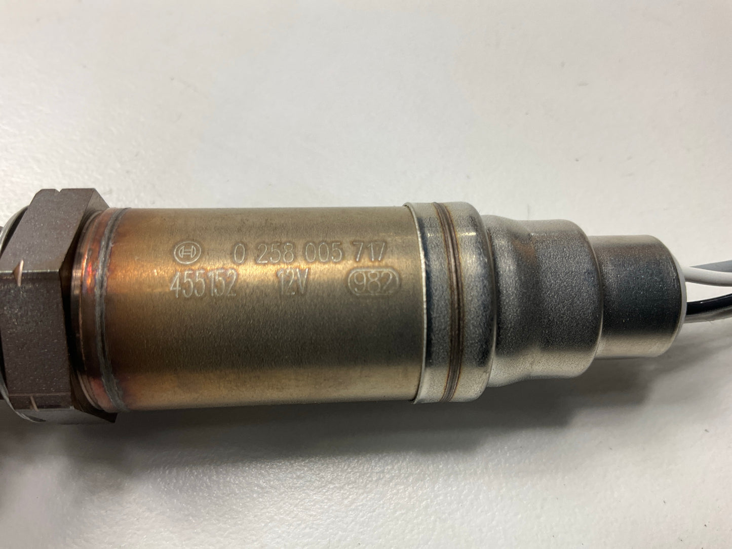 Genuine Bosch 15898 / 0258005717 Oxygen O2 Sensor