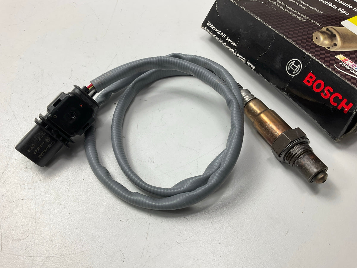 Genuine Bosch 17099 Front (Upstream) Oxygen O2 Sensor