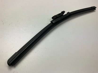 Bosch 17OE ICON Front Right Windshield Wiper Blade, 17''