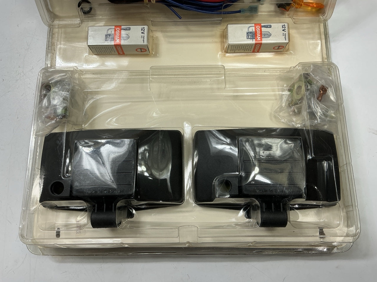Bosch 22350C Universal Vintage Complete Fog Driving Light Lamp Kit - 5-1/2'' X 4''