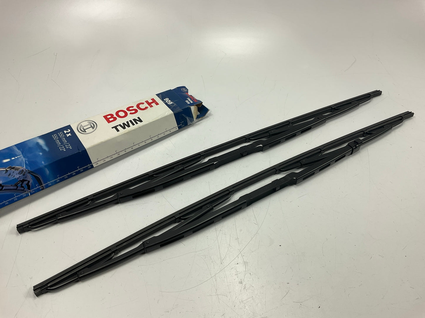 Bosch 3397001909 - 22'' Windshield Wiper Blade Set Of 2