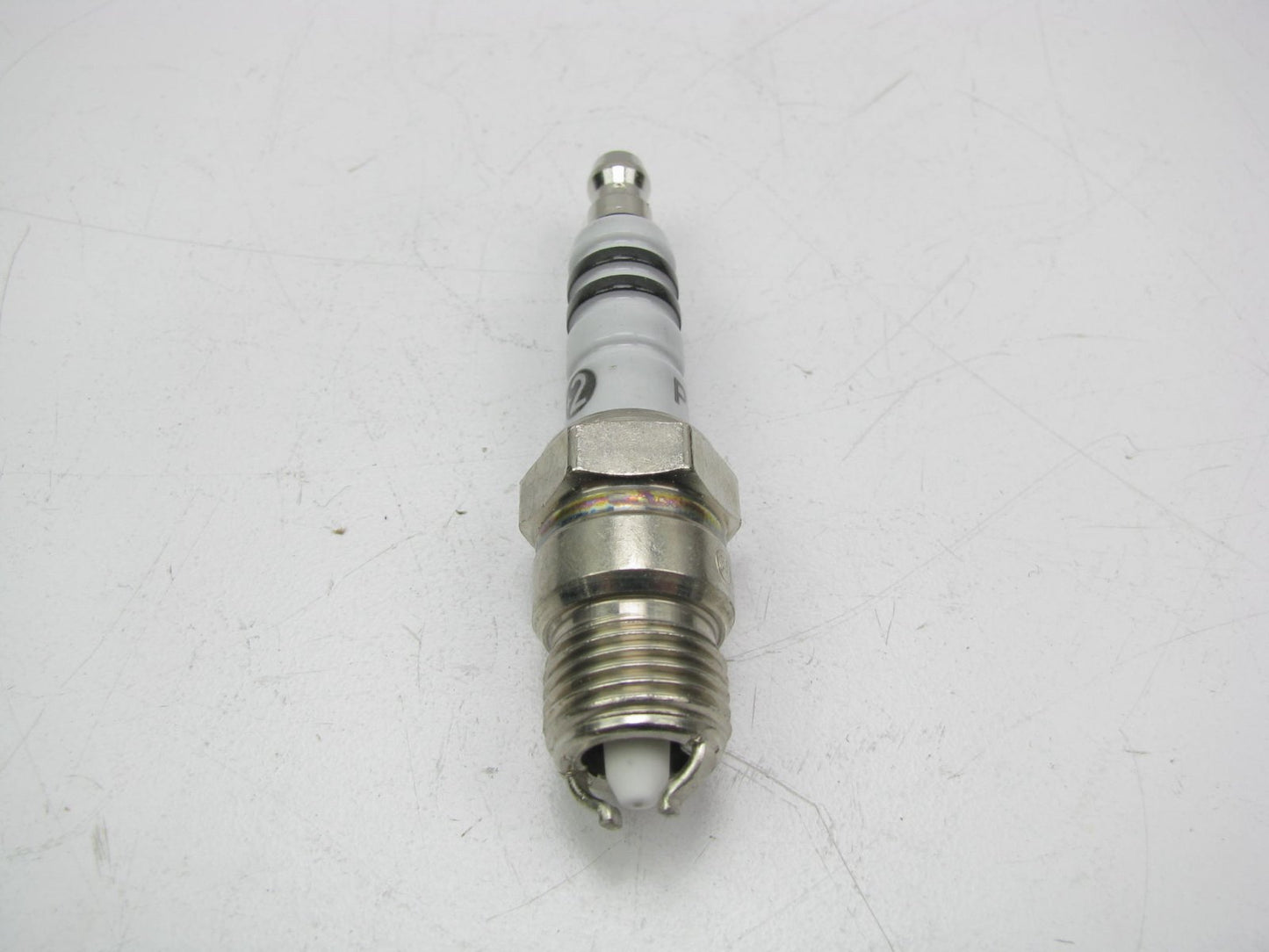 (4) Bosch 4302 Platnium +2 Spark Plugs
