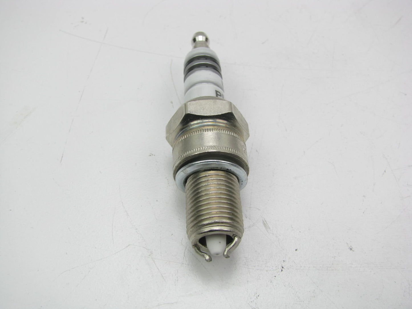 (4) Bosch 4310 PLATINUM +2 Spark Plugs
