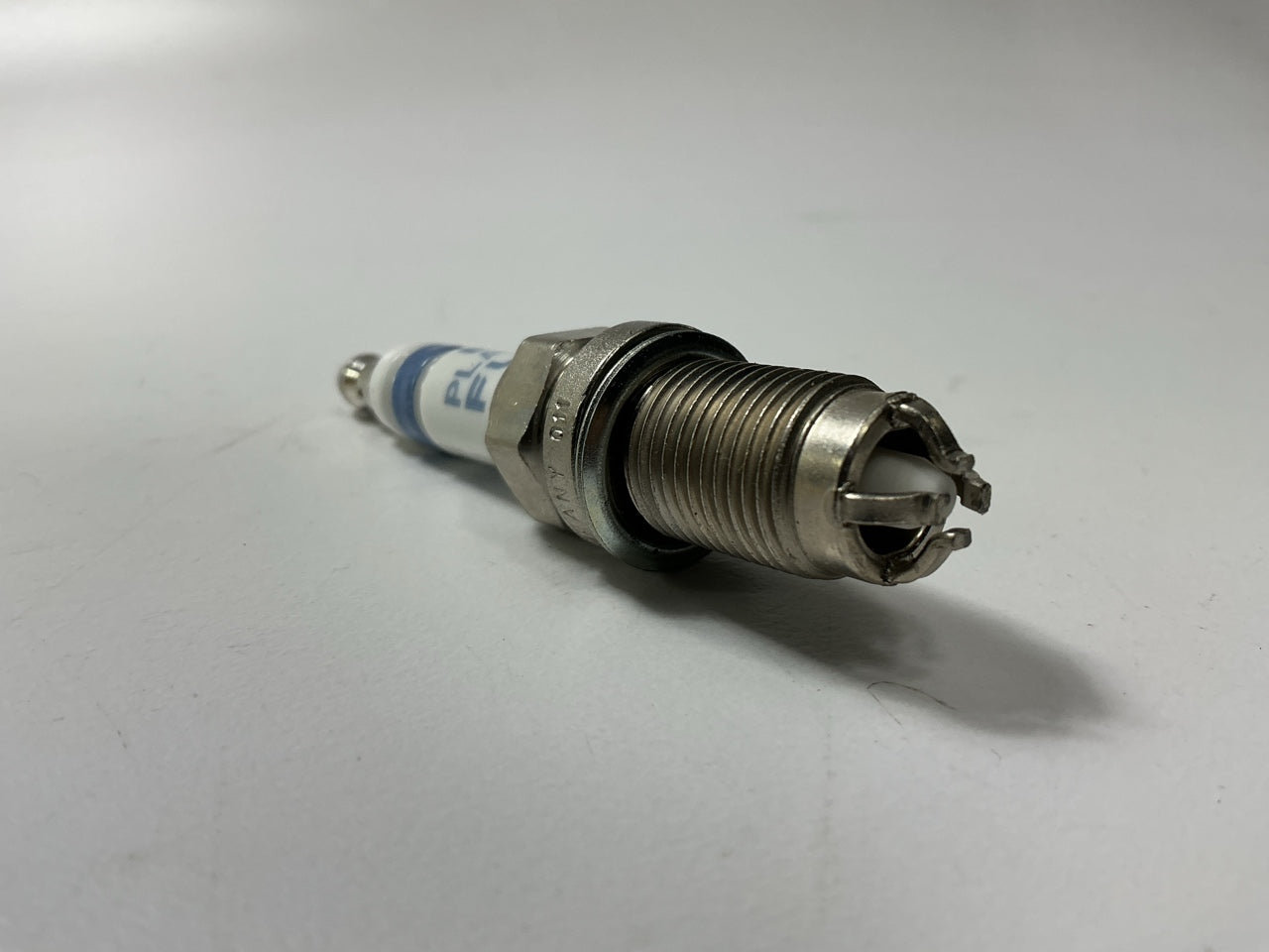 (4) Bosch 4508 Platinum IR Fusion Ignition Spark Plugs