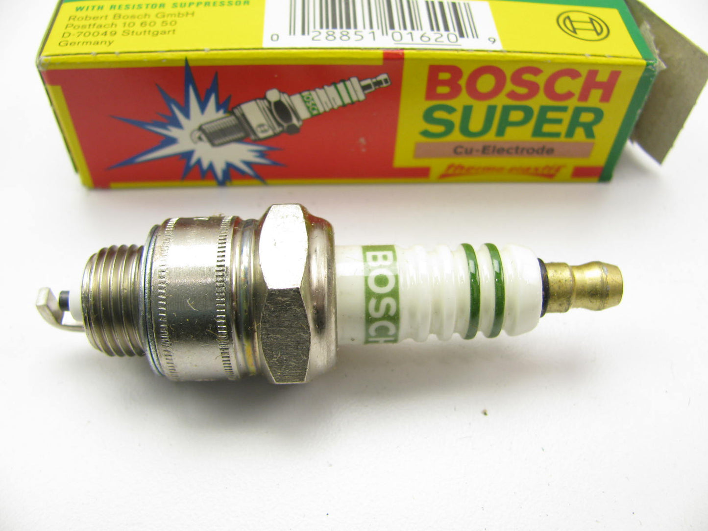 Bosch 7520 Ignition Super Spark Plug - 0242219513-076 WR10FCY