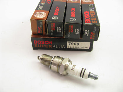 (4) Bosch 7909 Ignition Spark Plugs - Nickel